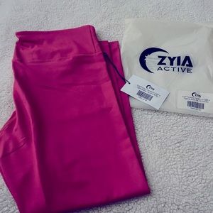 Cold Fuchsia Vibrations Light n Tight Hi-Rise 7/8 24" size 14-16